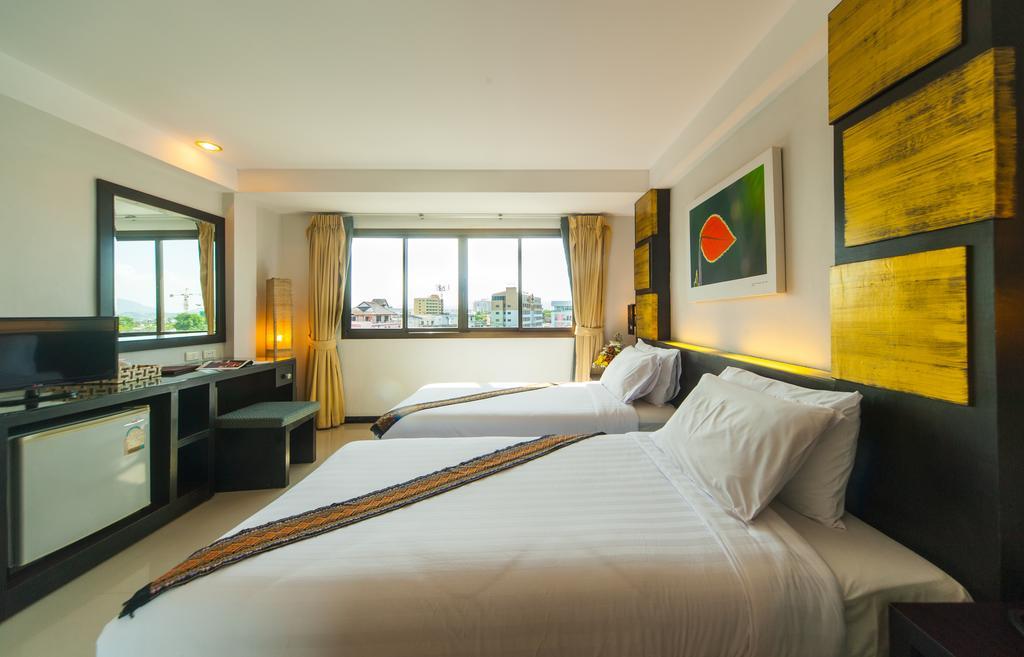 Crystal Inn Phuket Exterior foto